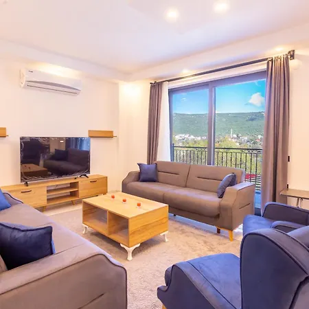 Muezan Apartment Kadirleryakasi